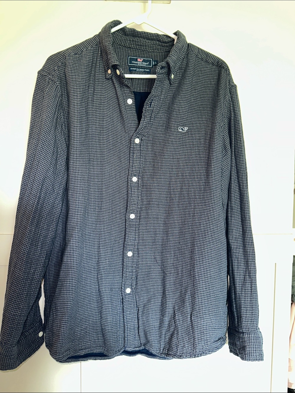 Vineyard Vines Men's Navy Micro-Check Button-Down Shirt with Whale Logo